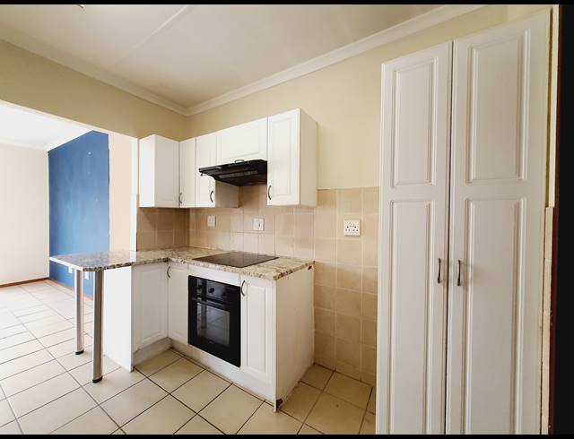2 BEDROOM SECTIONAL TITLE FOR SALE IN HALFWAY GARDENS
